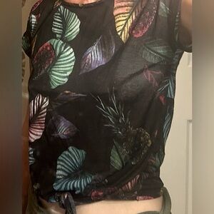 💫H&M Leaf Print SeeTrough Basic Women Short Sleeved Tie-hem up Cropped Tank Top